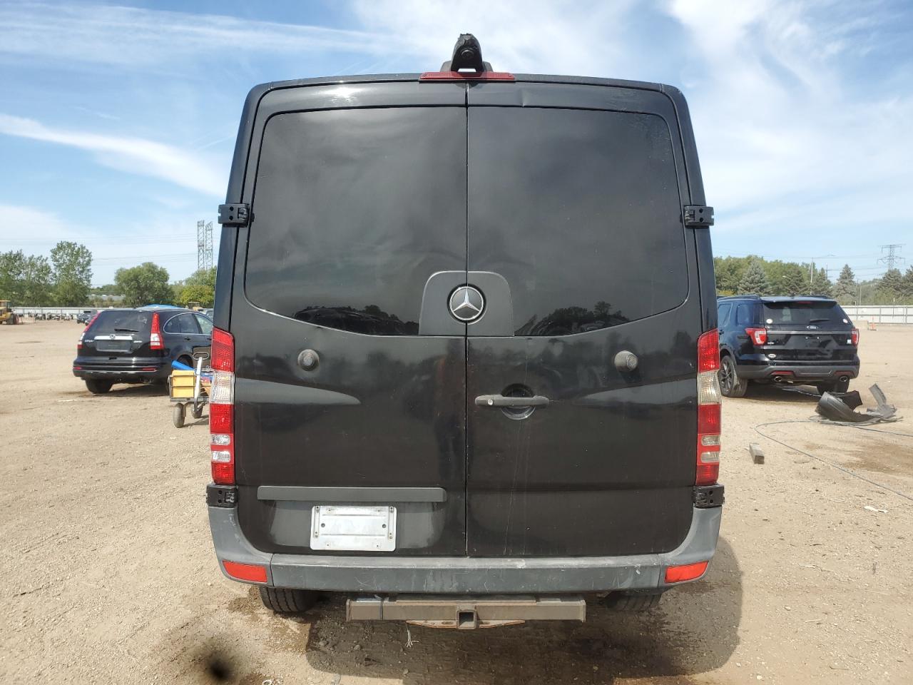 2015 Mercedes-Benz Sprinter 2500 VIN: WD4PE7DC0FP122134 Lot: 71726615