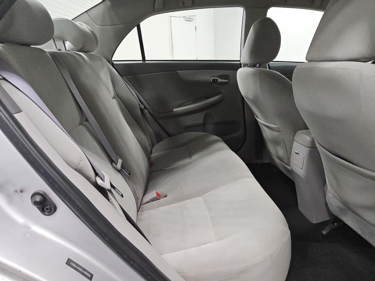 2010 Toyota Corolla Base VIN: 1NXBU4EE0AZ288990 Lot: 70816745