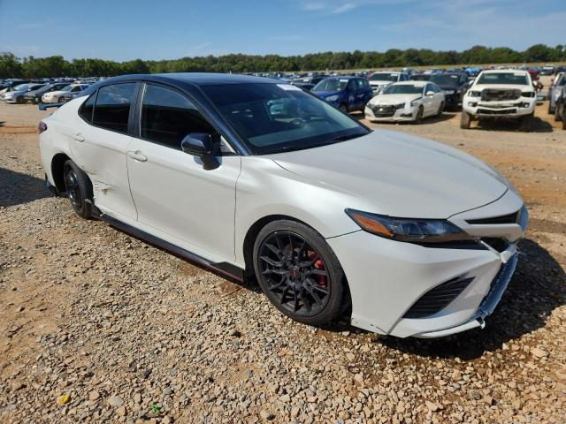  TOYOTA CAMRY 2020 Biały