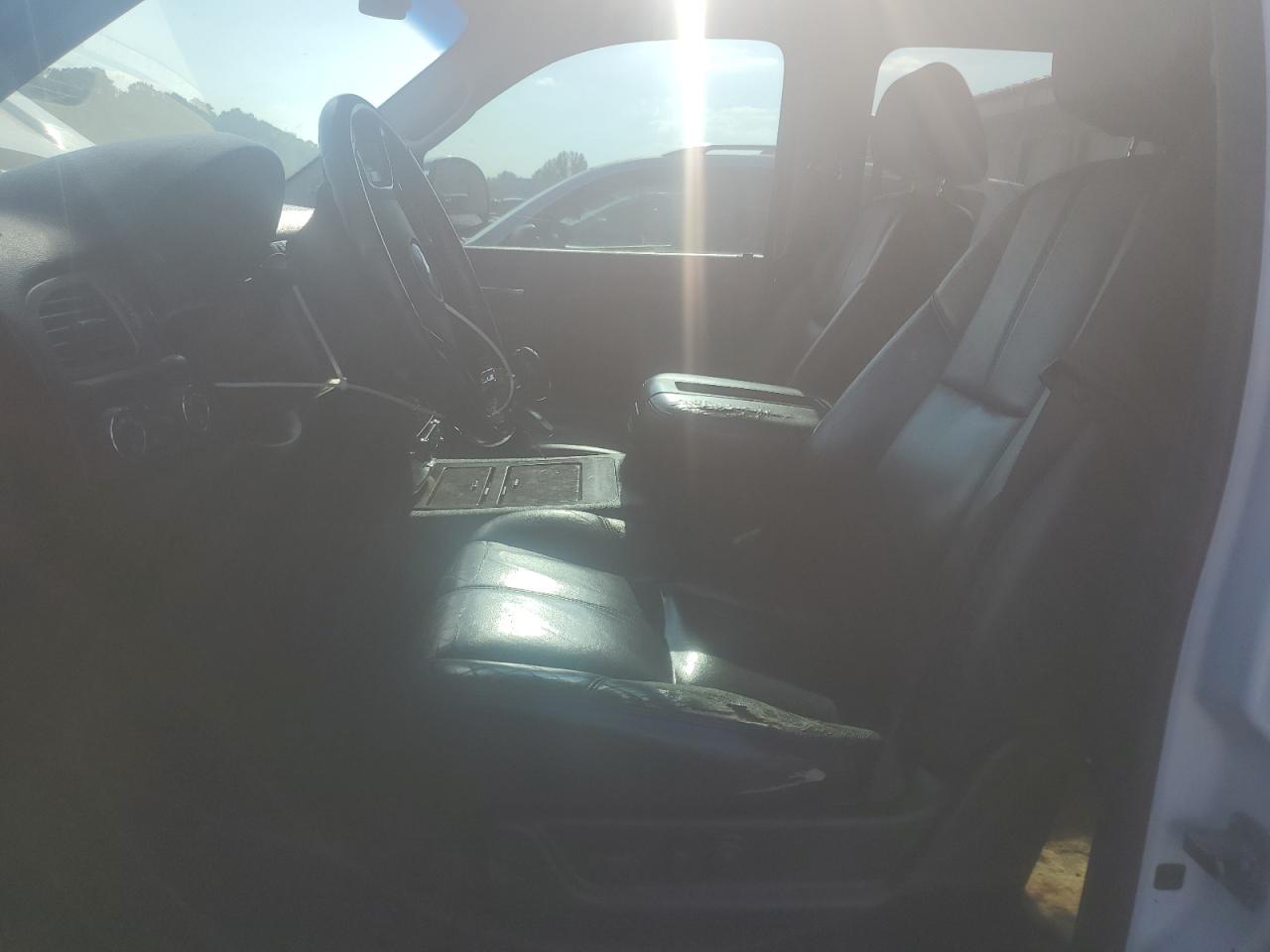 2008 Chevrolet Suburban K1500 Ls VIN: 3GNFK16398G183165 Lot: 84888885