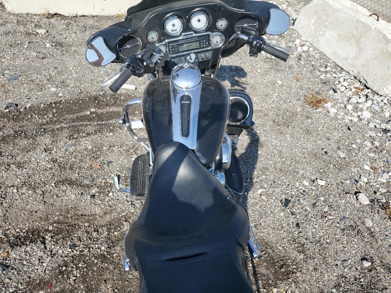 2012 Harley-Davidson Flhx Street Glide VIN: 1HD1KBM1XCB688402 Lot: 84011965