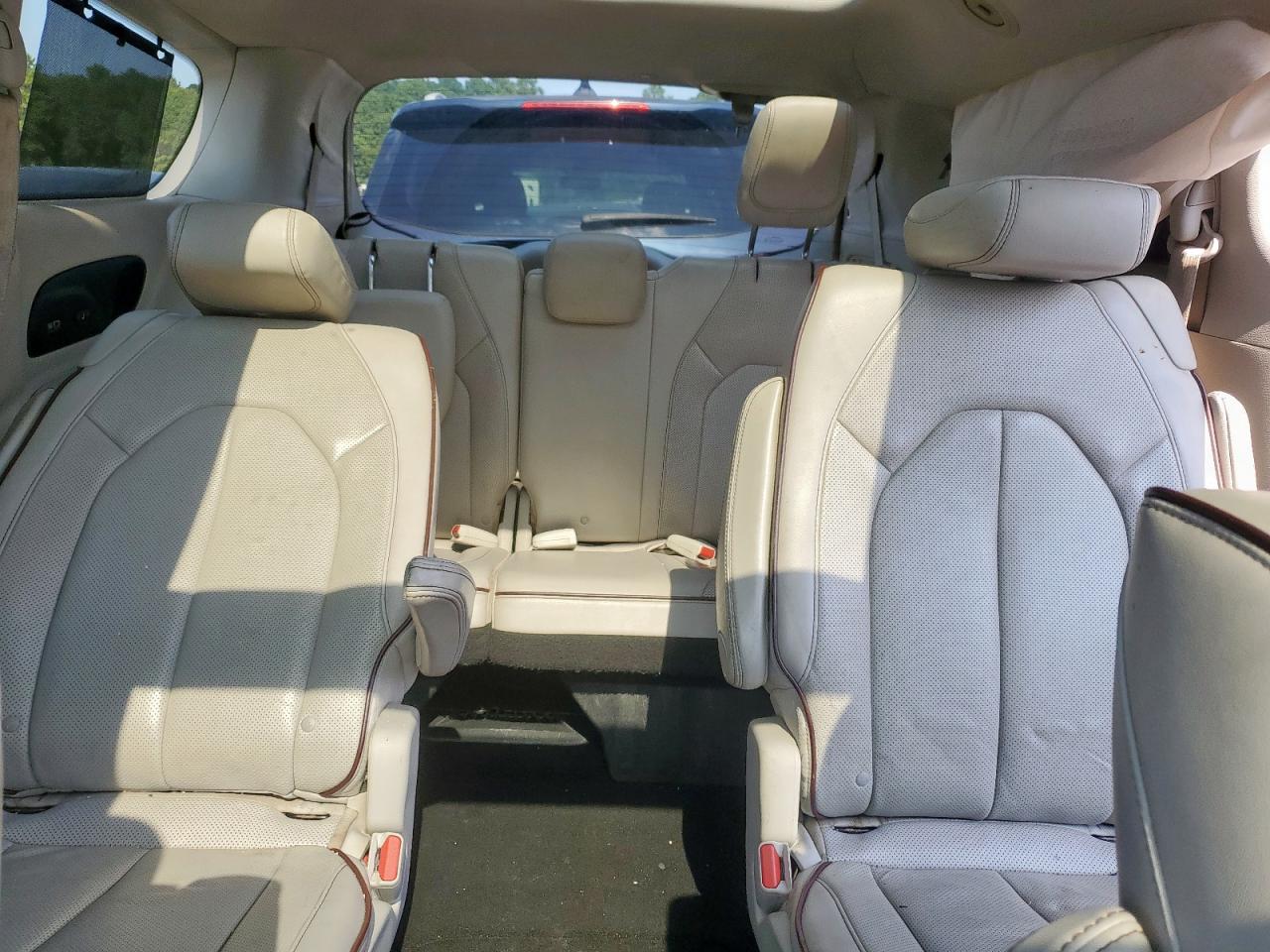 2017 Chrysler Pacifica Limited VIN: 2C4RC1GG2HR528518 Lot: 80350325