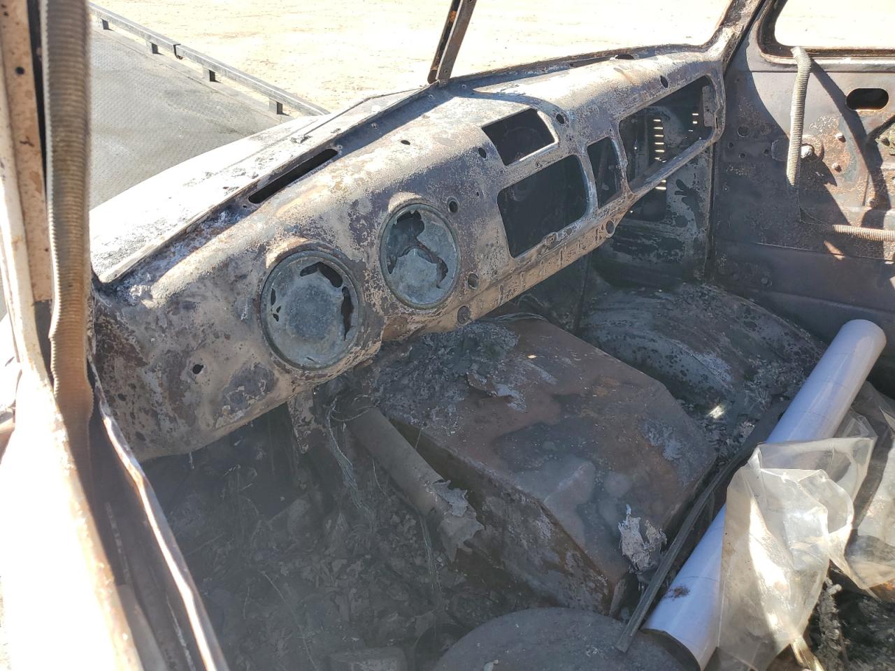 1948 Chevrolet Truck VIN: 0564860F54N Lot: 84381185