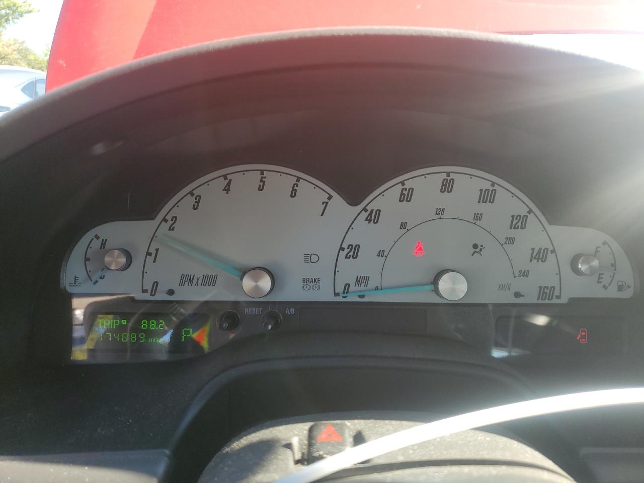 2002 Ford Thunderbird VIN: 1FAHP60A52Y113589 Lot: 71808735