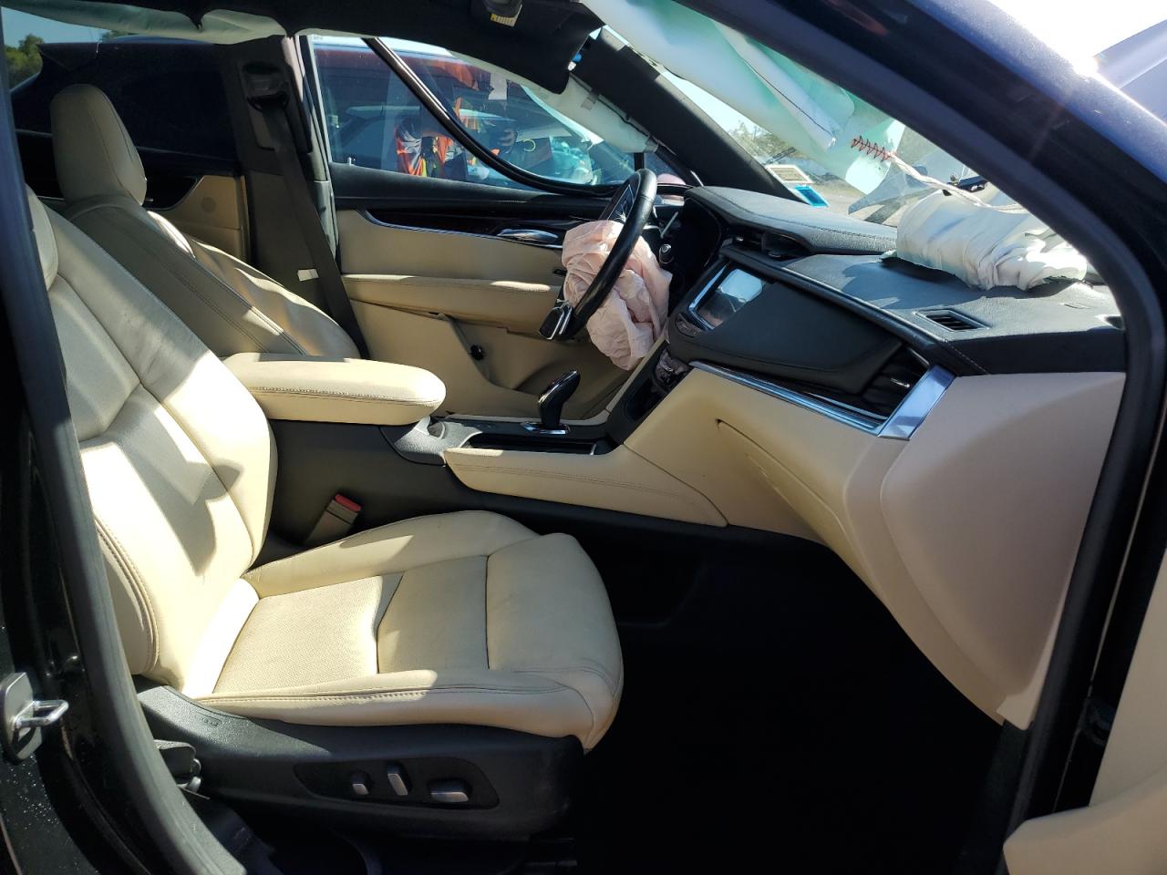 2017 Cadillac Xt5 Luxury VIN: 1GYKNDRS0HZ291915 Lot: 83866335