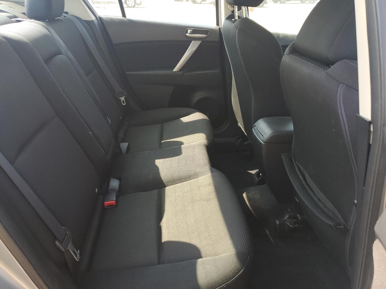 2012 Mazda 3 S VIN: JM1BL1V69C1584528 Lot: 71908935