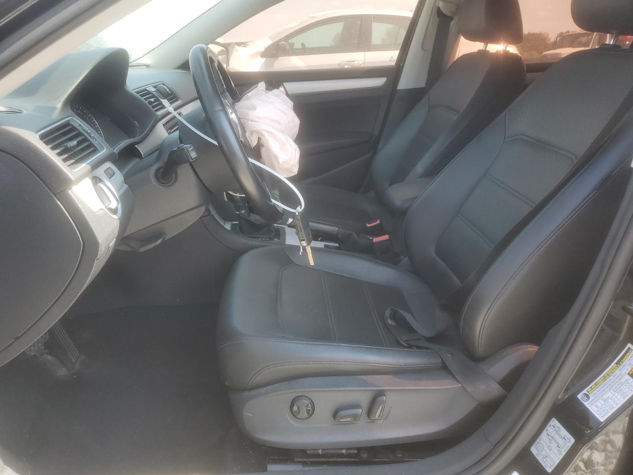 2013 Volkswagen Passat Se VIN: 1VWBP7A36DC070318 Lot: 80442555