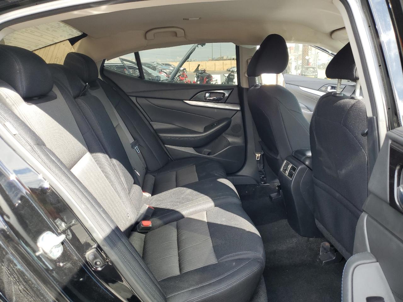 2019 Nissan Maxima S VIN: 1N4AA6AVXKC377960 Lot: 80930225