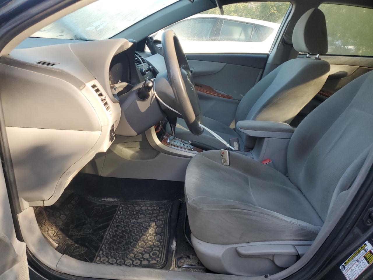 2010 Toyota Corolla Base VIN: 2T1BU4EEXAC283667 Lot: 69451705
