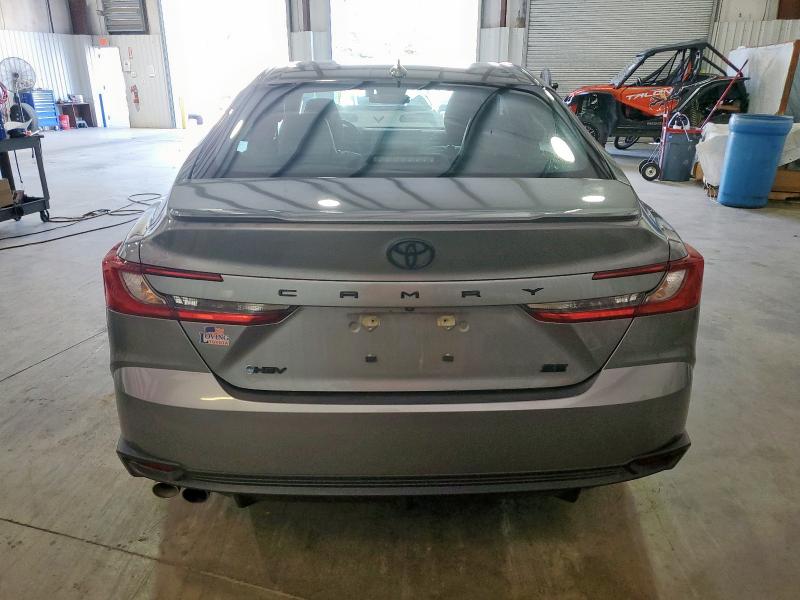  TOYOTA CAMRY 2025 Серебристый