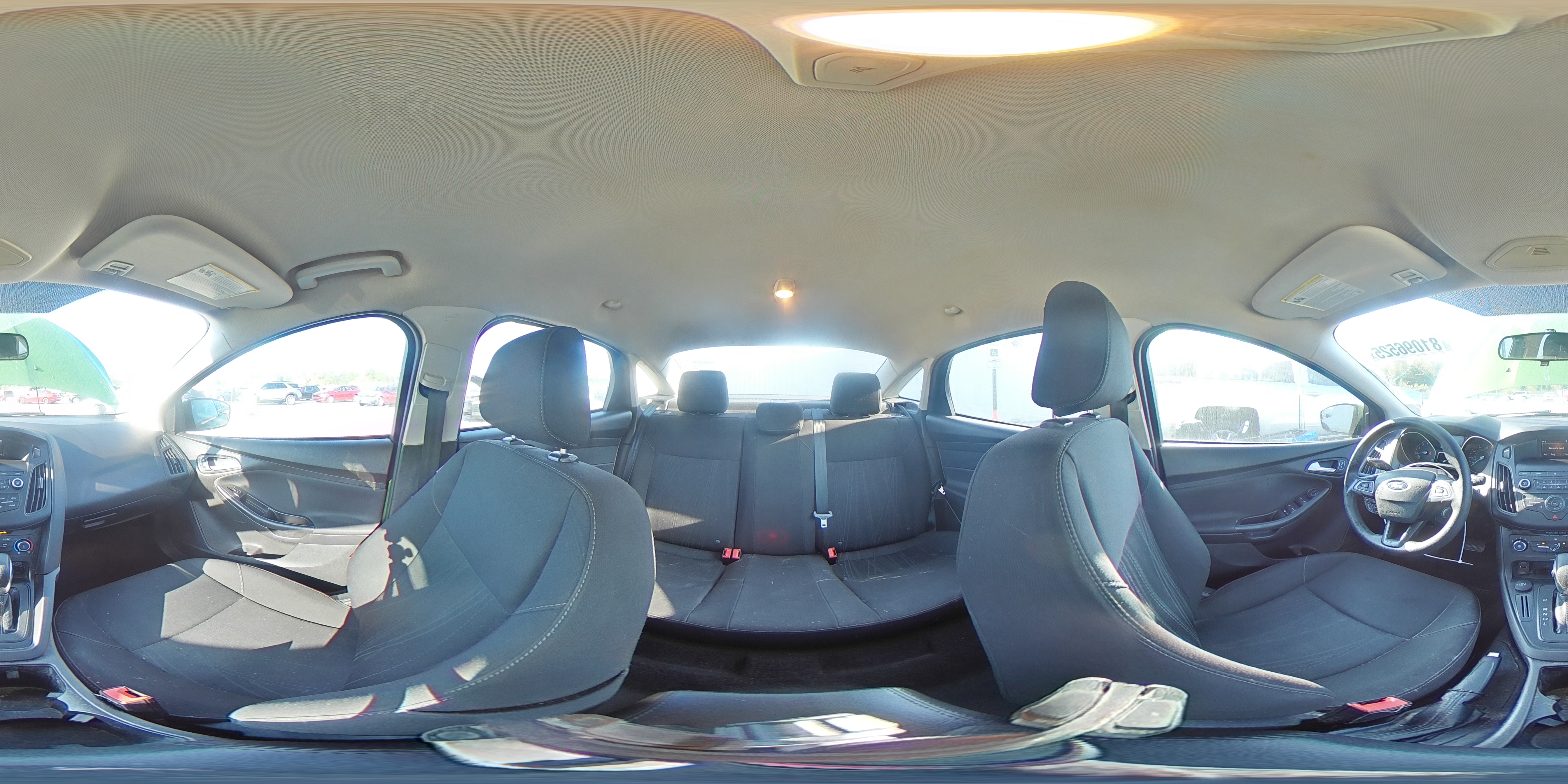 2018 Ford Focus Se VIN: 1FADP3F2XJL301727 Lot: 81096525