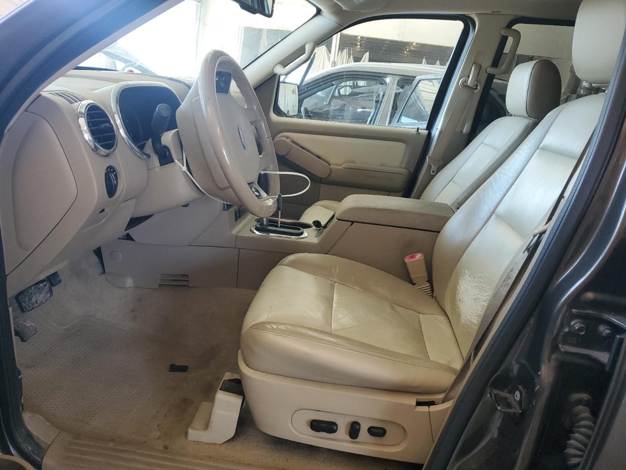 2008 Ford Explorer Xlt VIN: 1FMEU73E48UA57232 Lot: 81025505