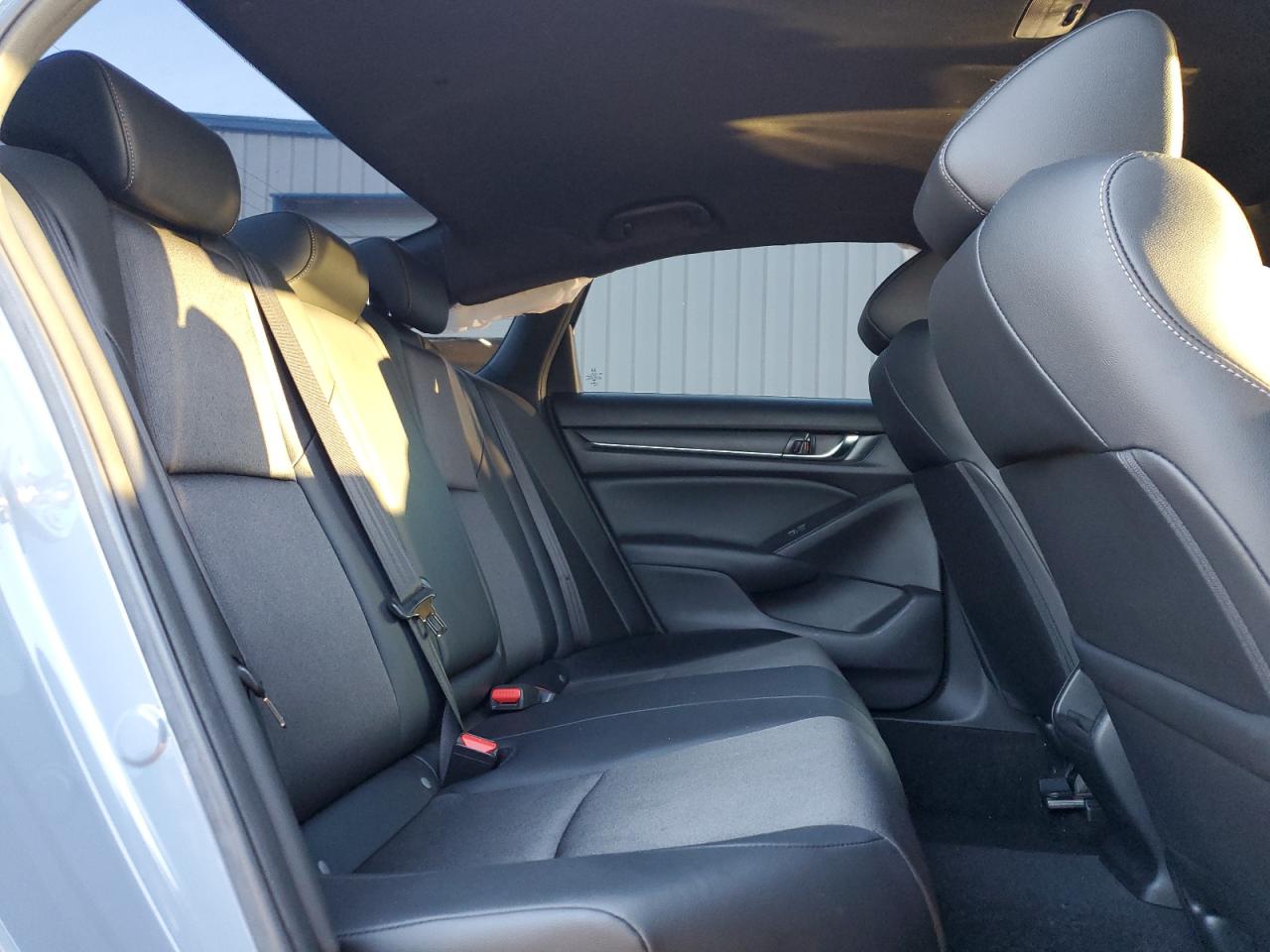 2022 Honda Accord Sport VIN: 1HGCV1F30NA032617 Lot: 81405225