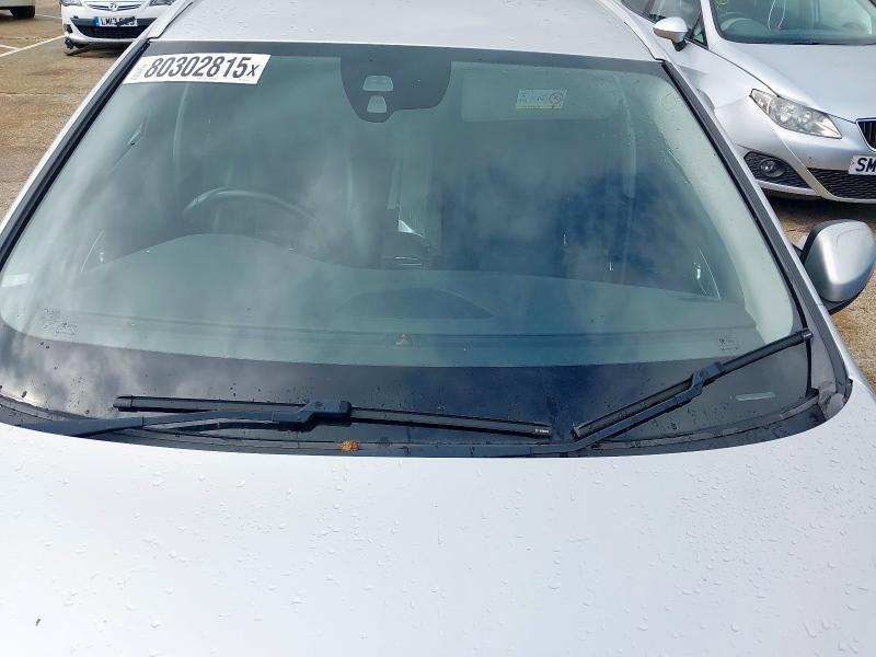 2014 VOLVO V60 SE LUX D2 