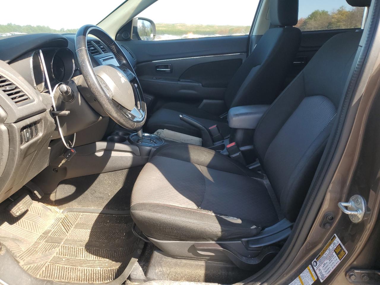 2017 Mitsubishi Outlander Sport Es VIN: JA4AR3AUXHZ000327 Lot: 71122545