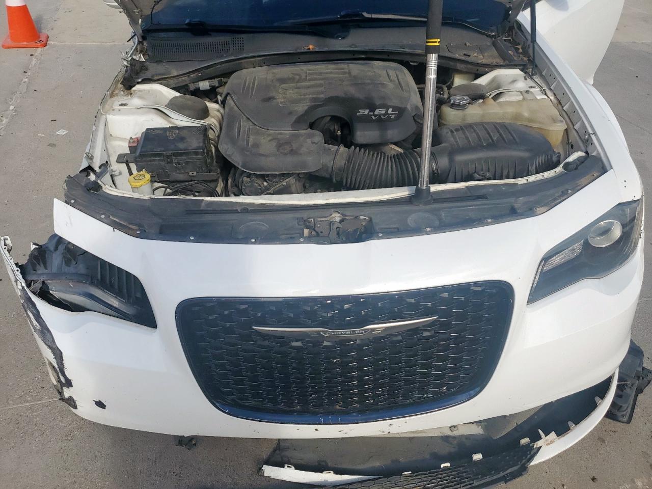 2017 Chrysler 300 S VIN: 2C3CCABG0HH553859 Lot: 81915045