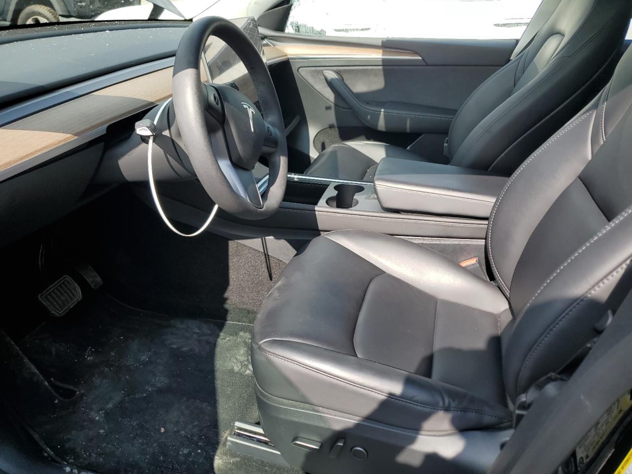 2023 Tesla Model Y VIN: 7SAYGDEE0PF850025 Lot: 71842955