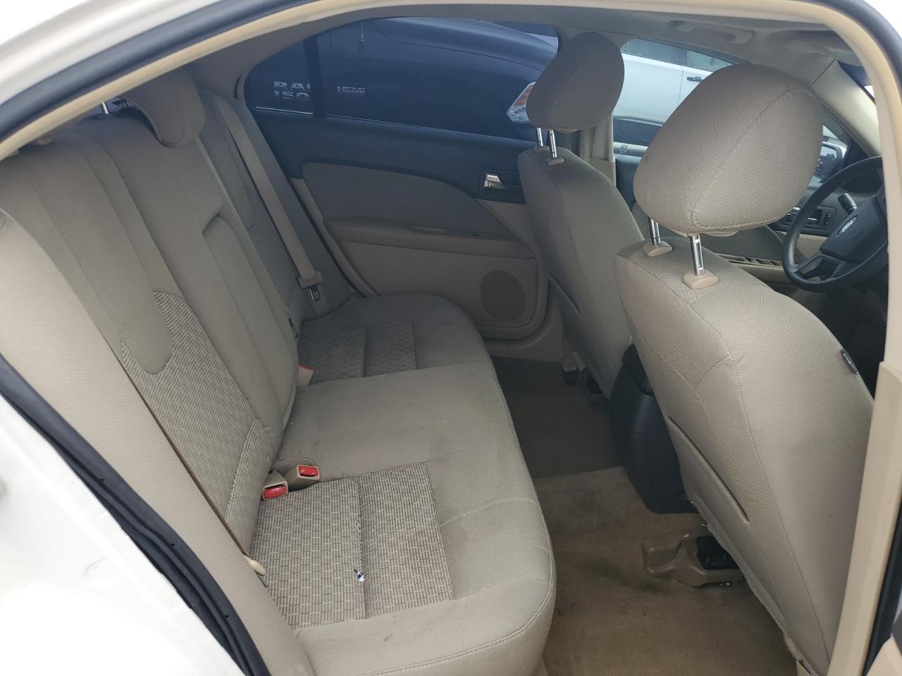 2011 Ford Fusion Se VIN: 3FAHP0HG6BR160750 Lot: 70587955