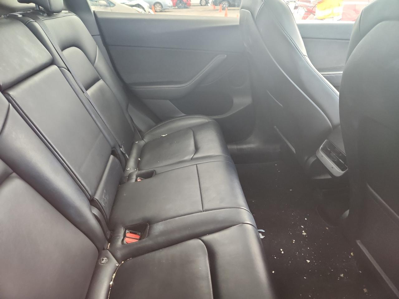 2022 Tesla Model Y VIN: 7SAYGDEE9NF438862 Lot: 84478985