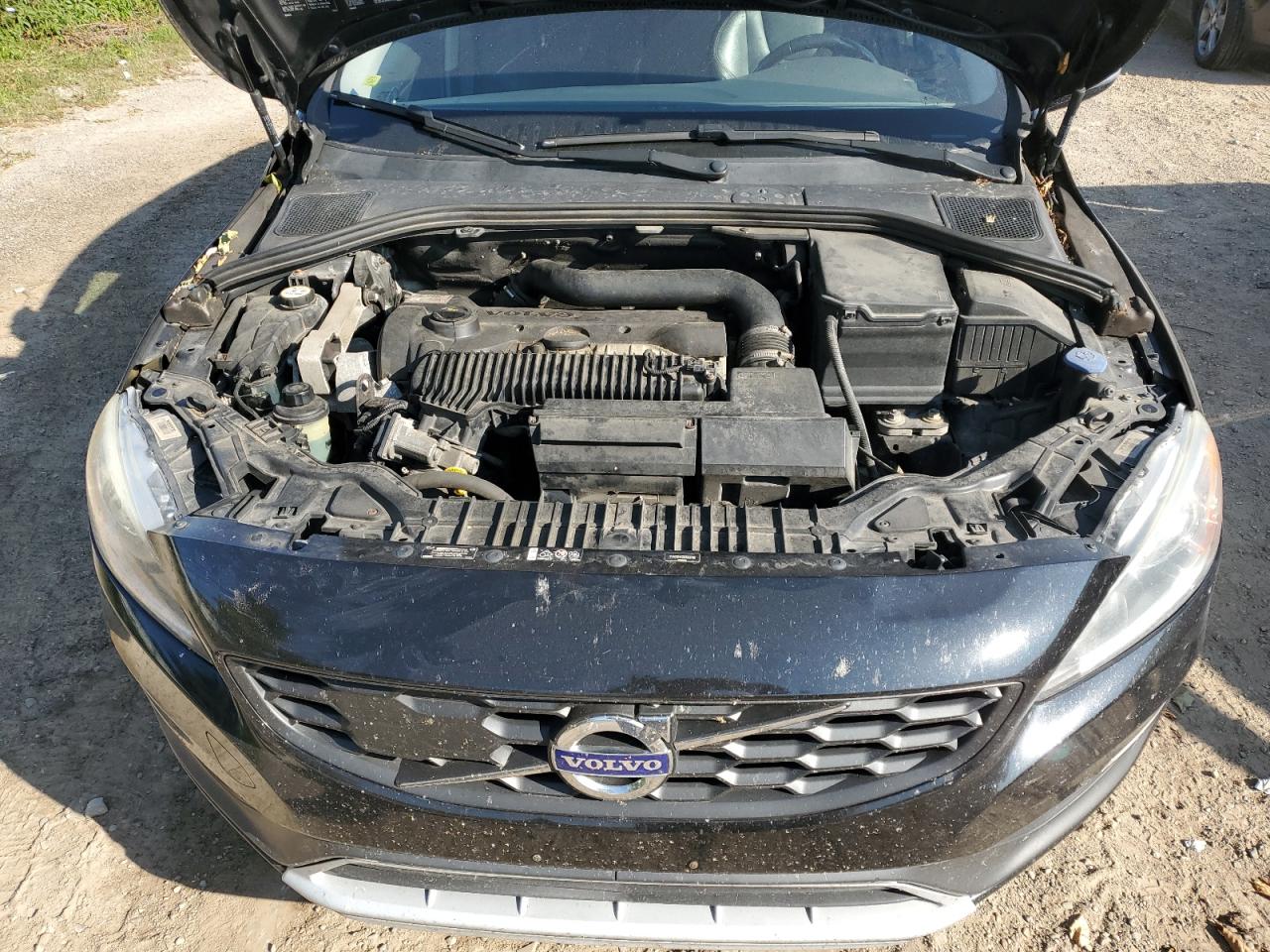 2016 Volvo V60 Cross Country Premier VIN: YV4612HK2G1003766 Lot: 70986855