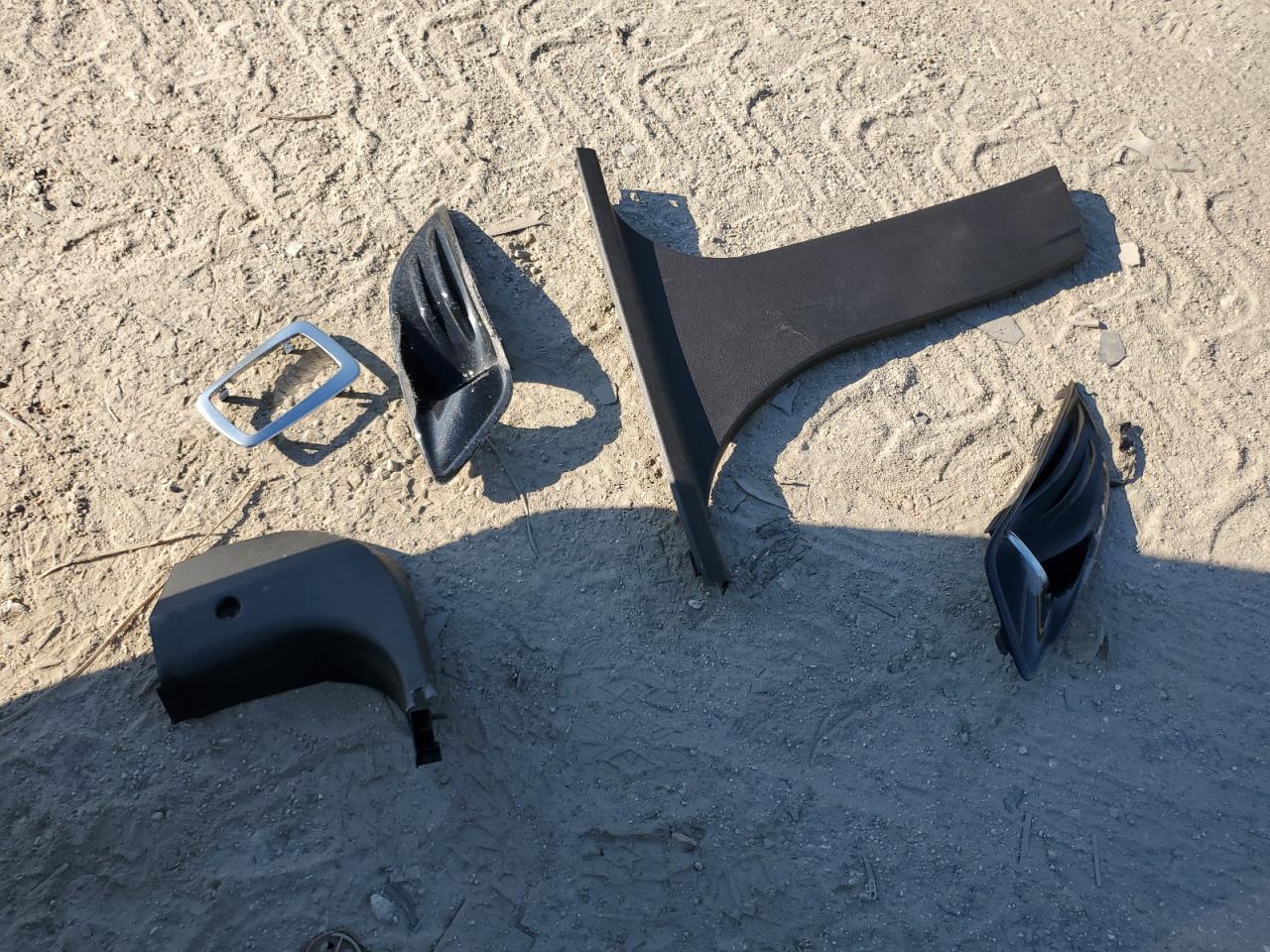 2014 Ford Fiesta Titanium VIN: 3FADP4CJ0EM177408 Lot: 71165415