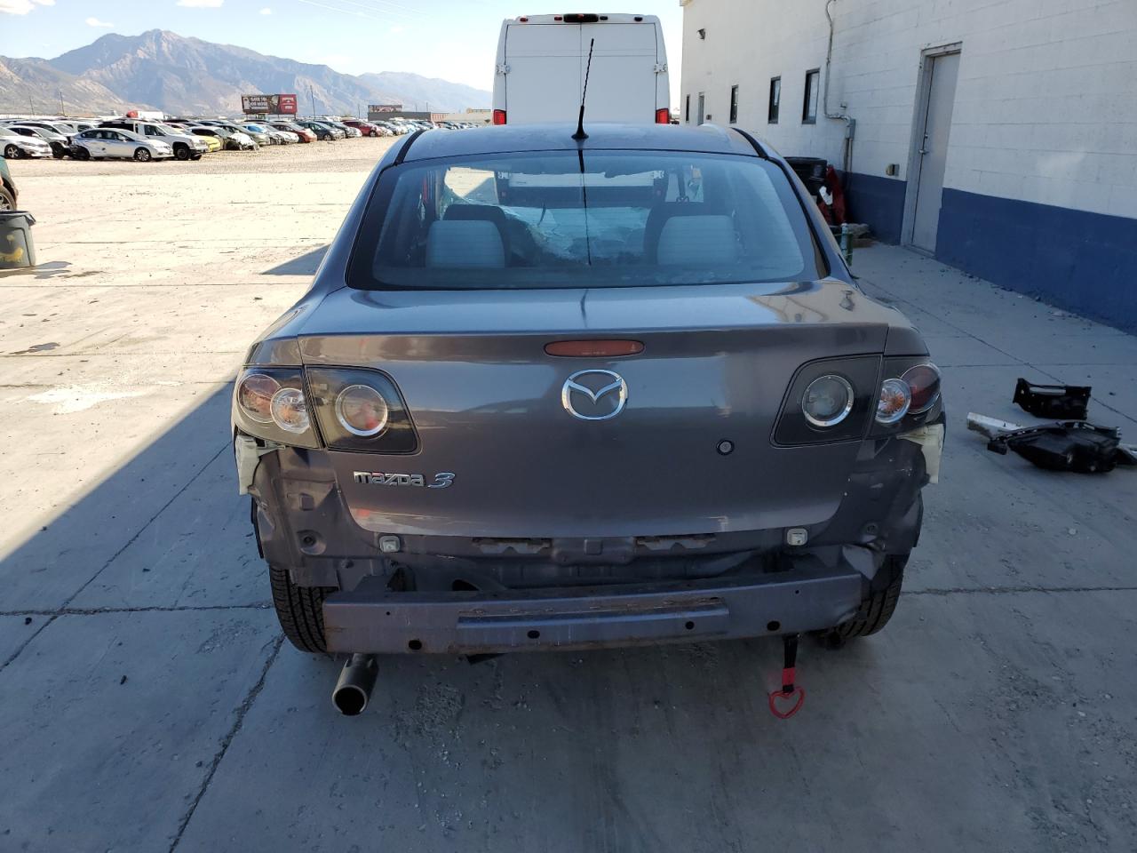 2007 Mazda 3 S VIN: JM1BK324X71655260 Lot: 83821075