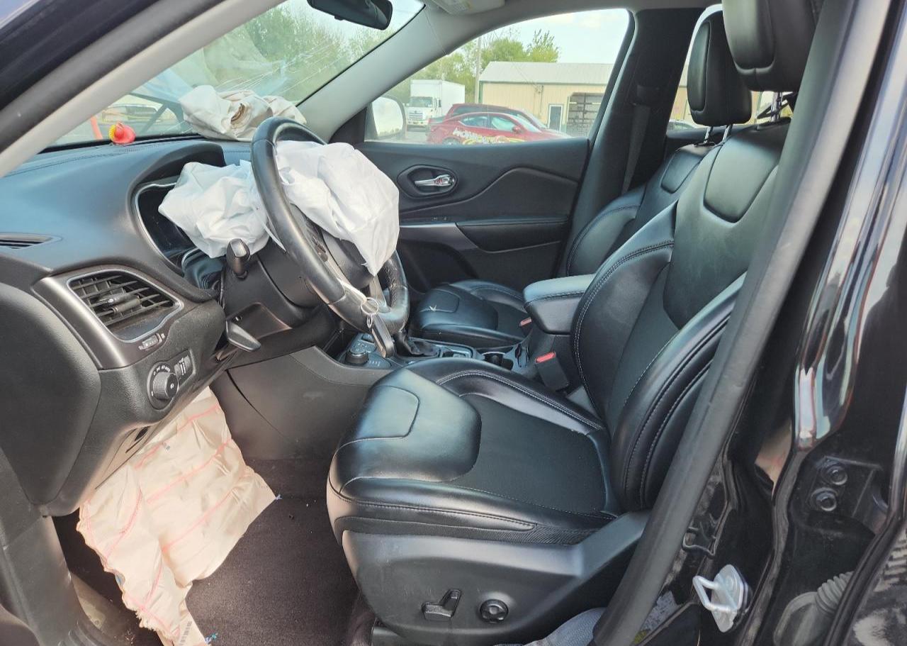 2019 Jeep Cherokee Latitude Plus VIN: 1C4PJMLB8KD199018 Lot: 84616375