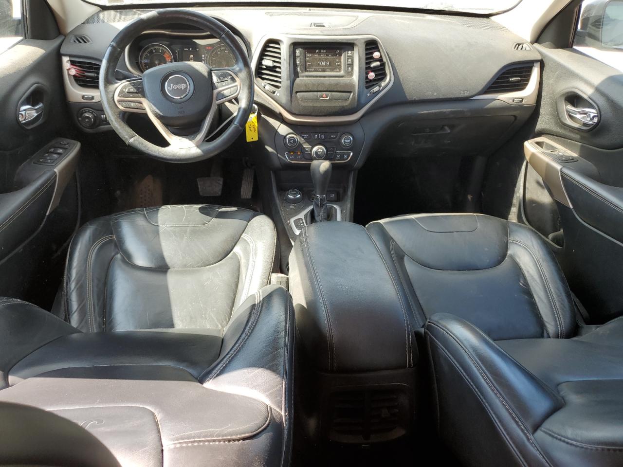 2017 Jeep Cherokee Latitude VIN: 1C4PJMCS5HW580127 Lot: 71871655