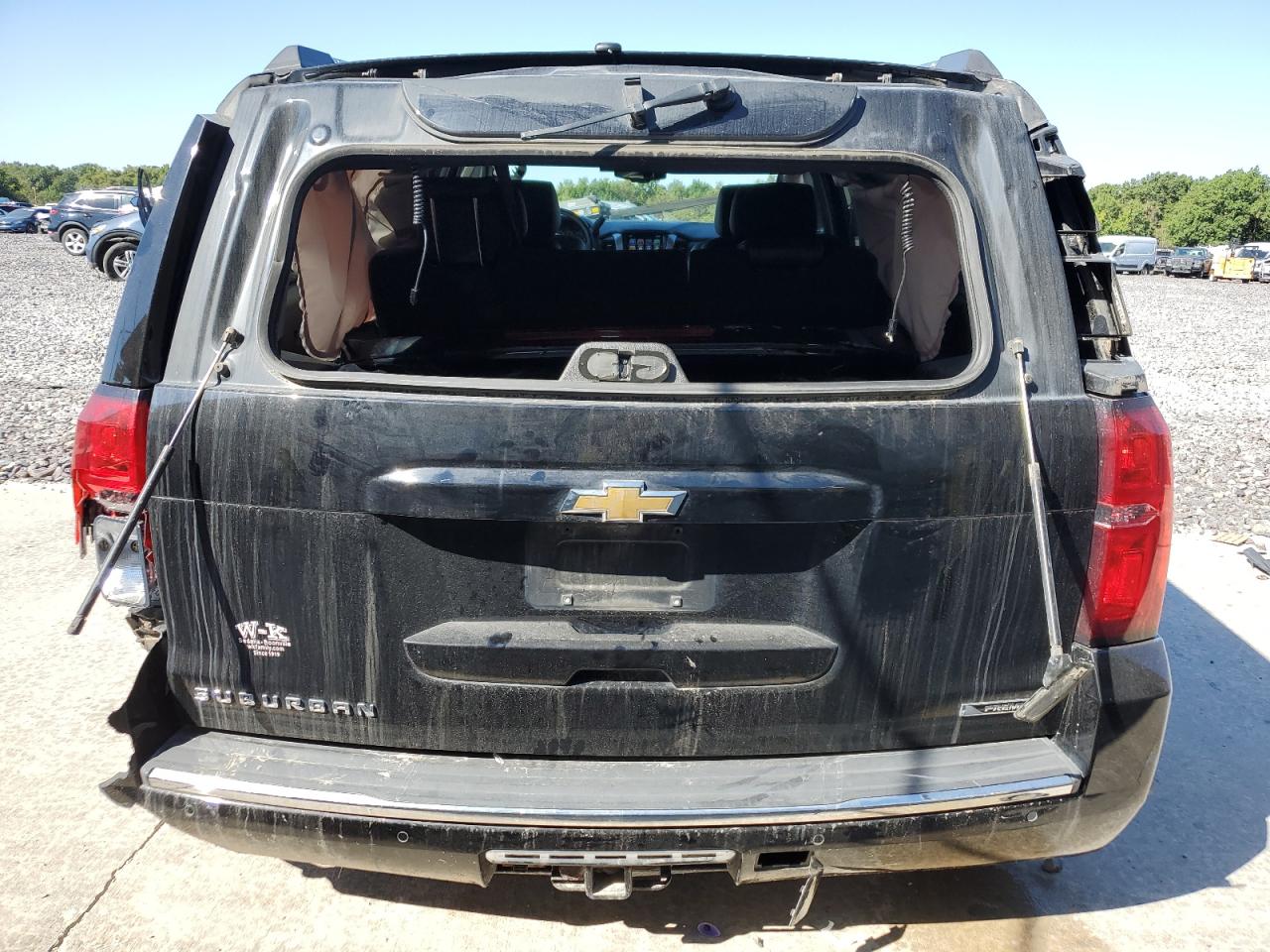 2017 Chevrolet Suburban K1500 Premier VIN: 1GNSKJKC5HR238716 Lot: 81811355