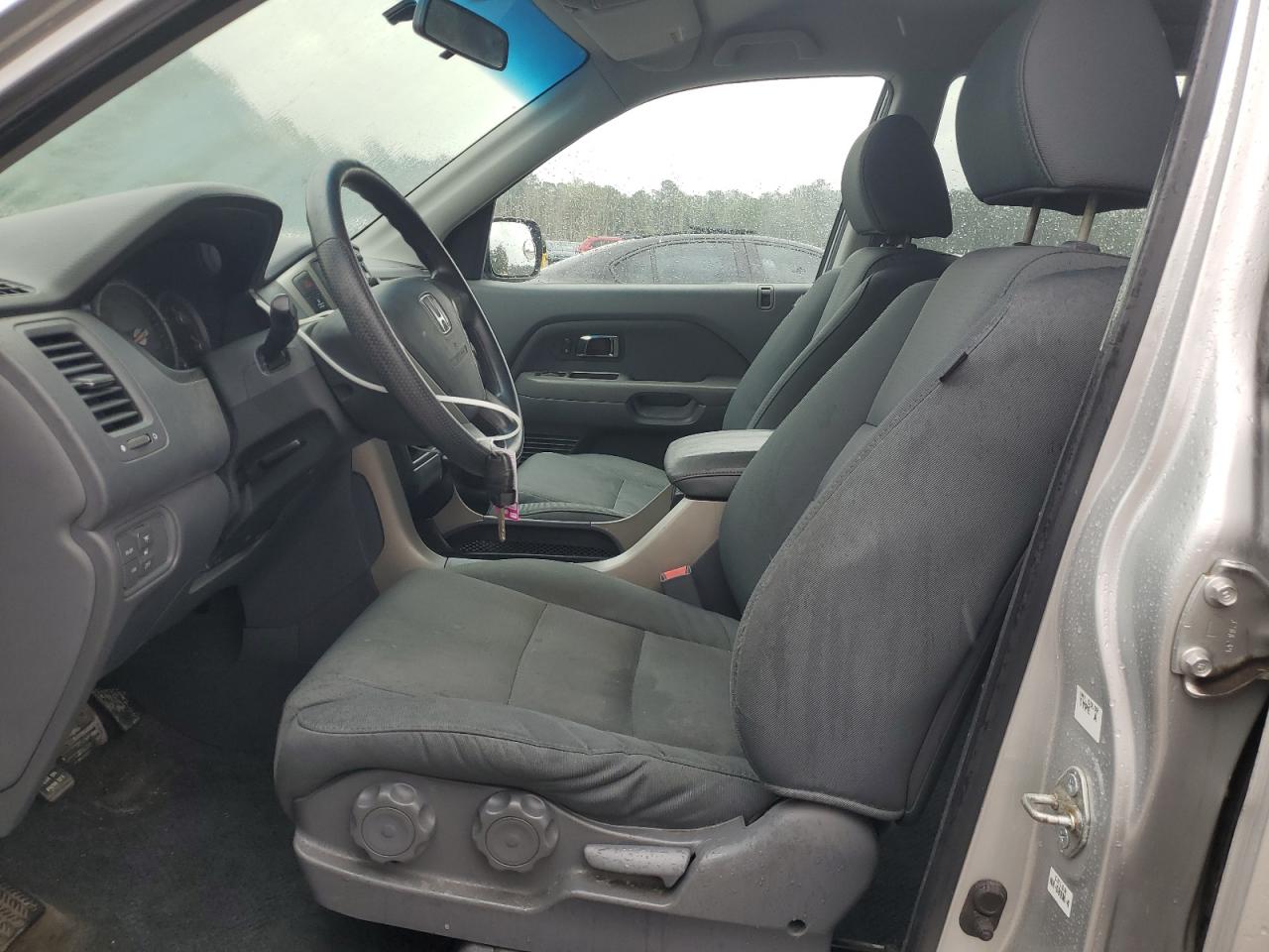 2006 Honda Pilot Lx VIN: 2HKYF18136H532911 Lot: 84484025