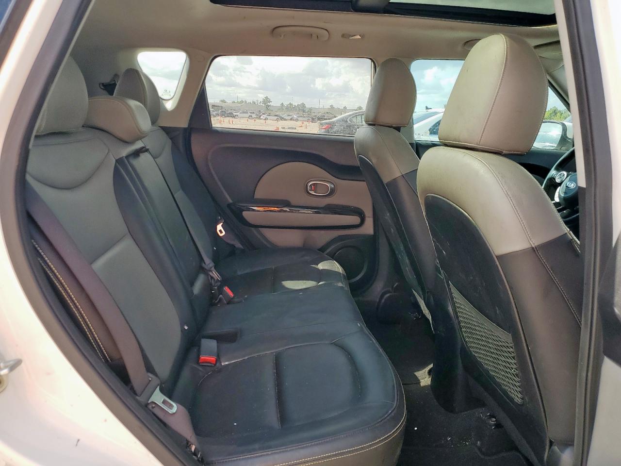 2016 Kia Soul + VIN: KNDJP3A5XG7338521 Lot: 81675145