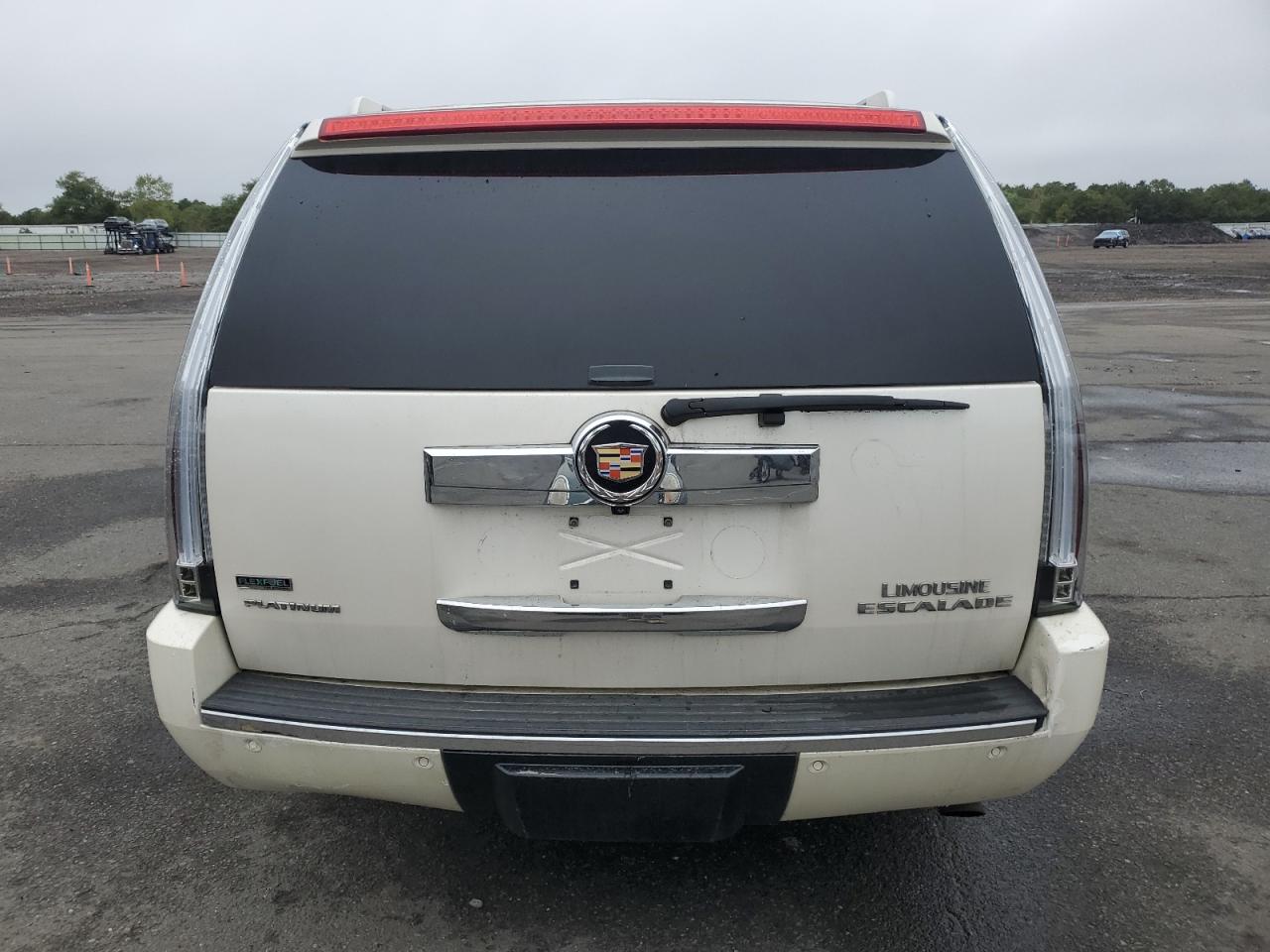 2011 Cadillac Escalade Esv Platinum VIN: 1GYS3KEF2BR252883 Lot: 82065945