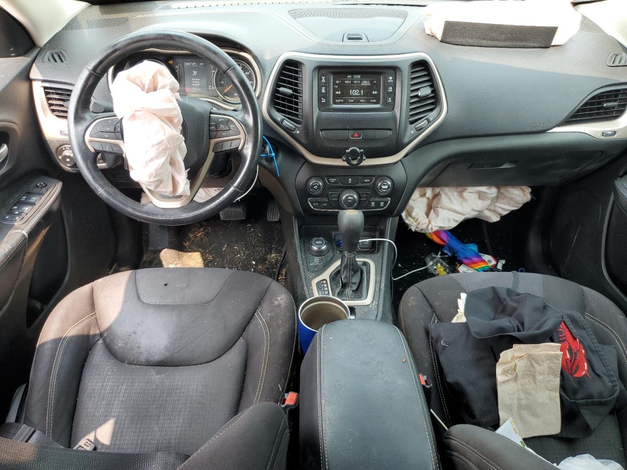 2015 Jeep Cherokee Latitude VIN: 1C4PJMCB9FW505556 Lot: 71733675