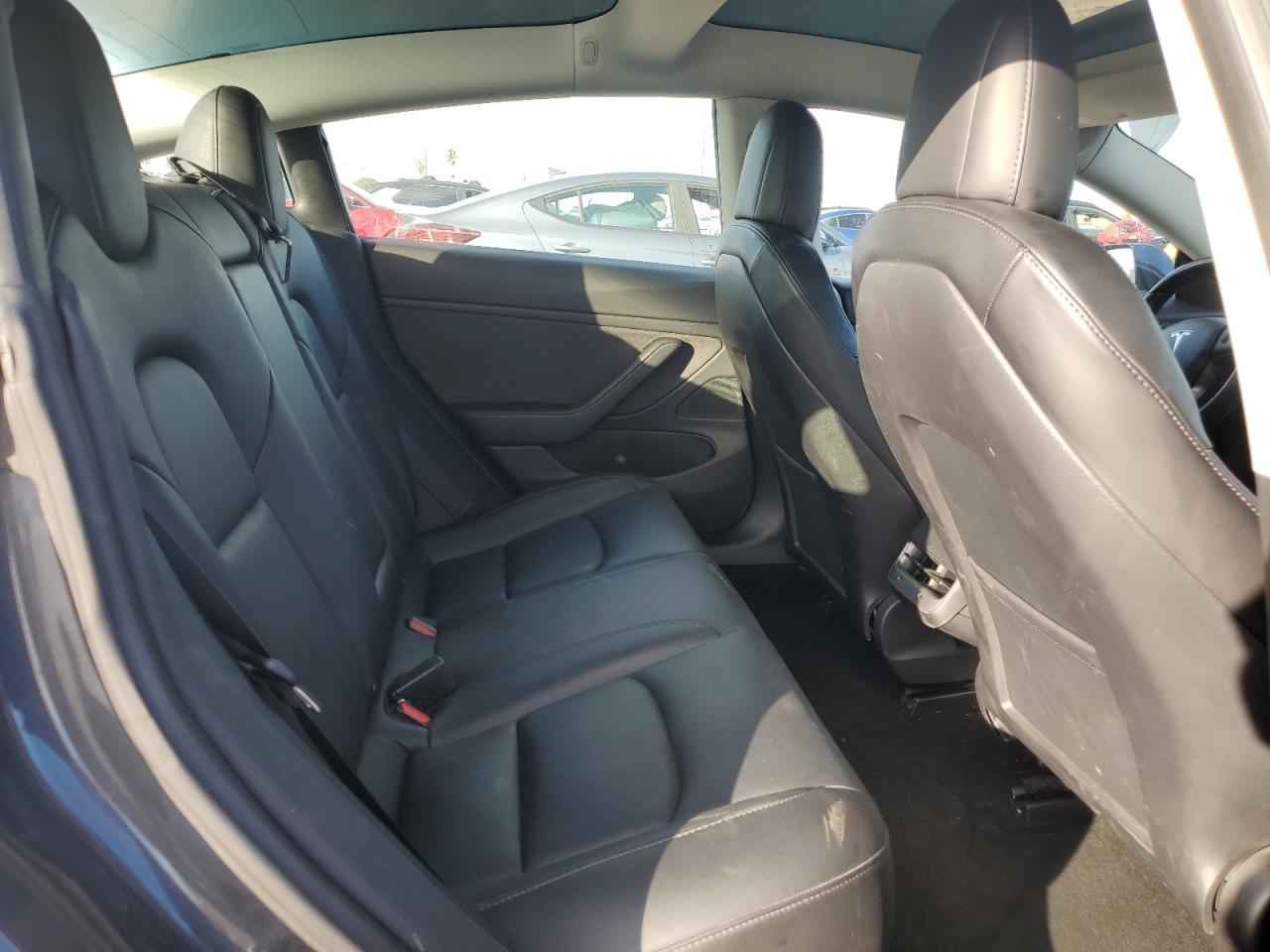 2019 Tesla Model 3 VIN: 5YJ3E1EA4KF298739 Lot: 83817735