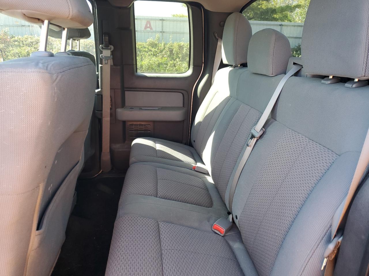 2011 Ford F150 Super Cab VIN: 1FTFX1EF1BFA96701 Lot: 84233005