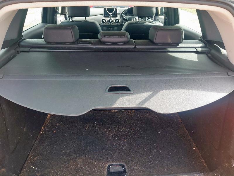 2016 MERCEDES-BENZ B 180 SE D 