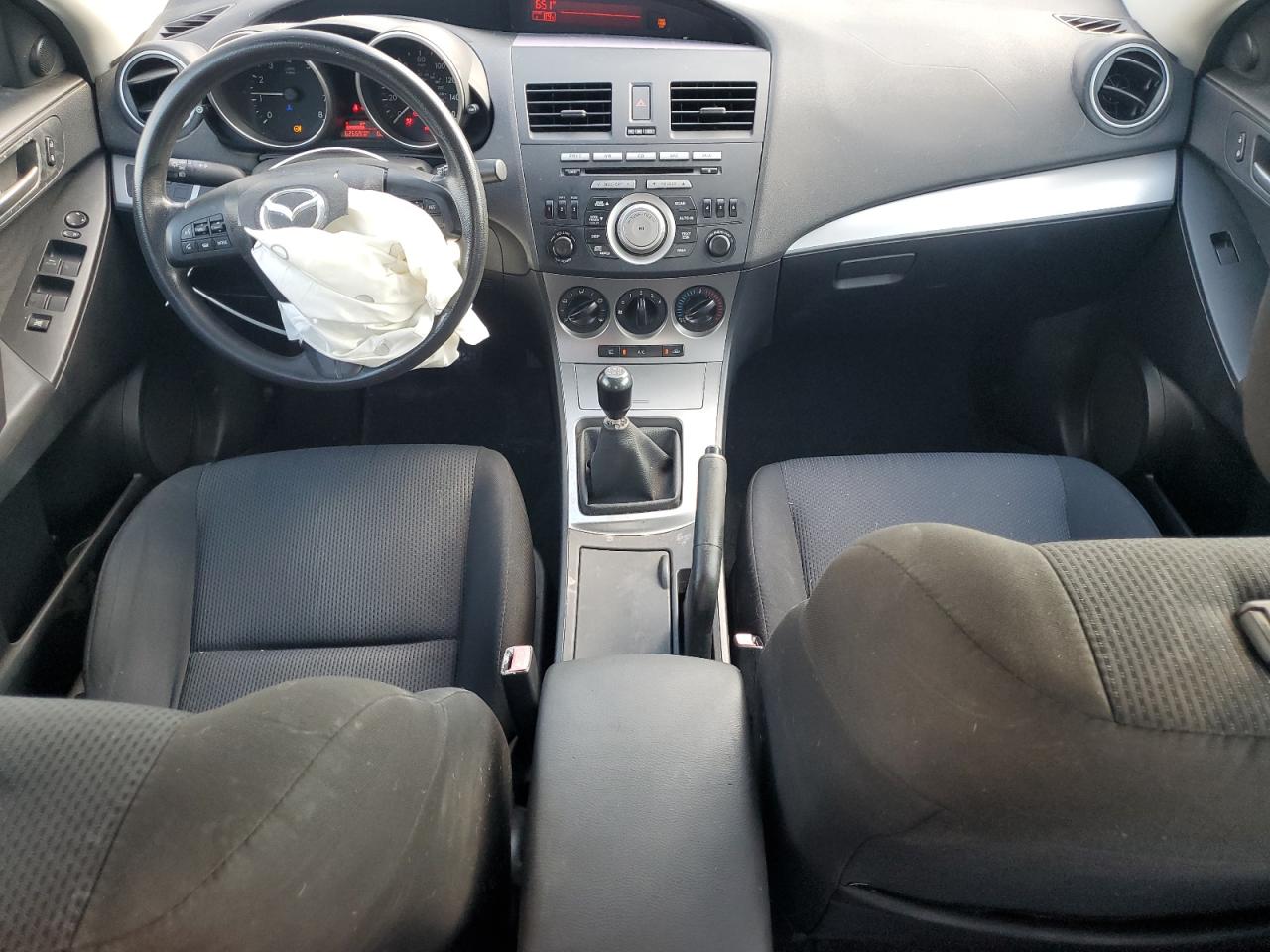 2011 Mazda 3 I VIN: JM1BL1VGXB1370798 Lot: 80388205