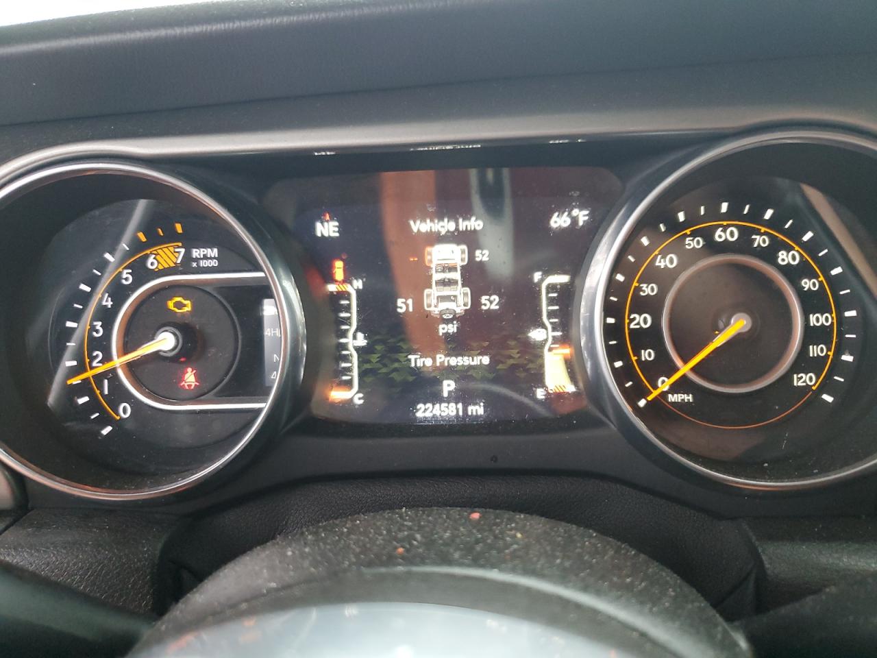 2019 Jeep Wrangler Unlimited Sahara VIN: 1C4HJXEN0KW514931 Lot: 81565815