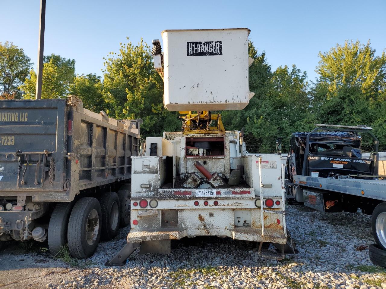 1993 International 4700 Bucket Truck VIN: 1HTSCPEP3PH528760 Lot: 71425715