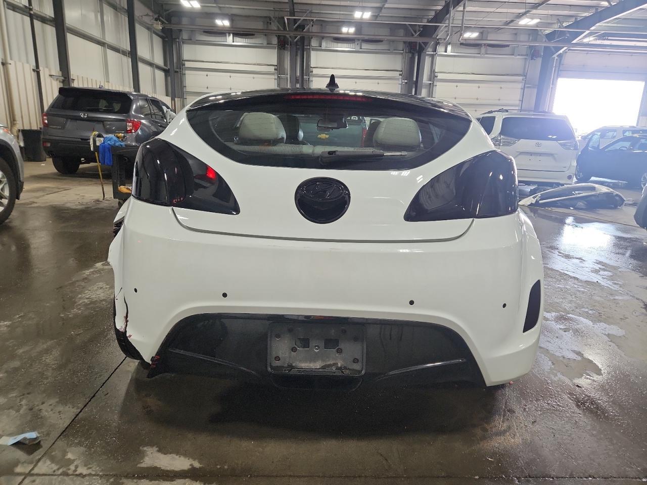 2012 Hyundai Veloster VIN: KMHTC6AD2CU028769 Lot: 70858065
