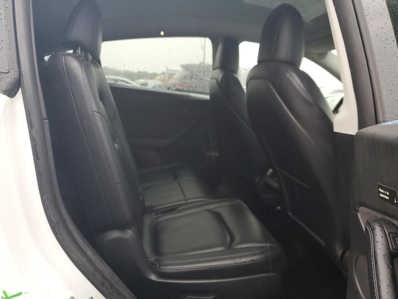 2022 Tesla Model Y VIN: 7SAYGAEE9NF389659 Lot: 80470085