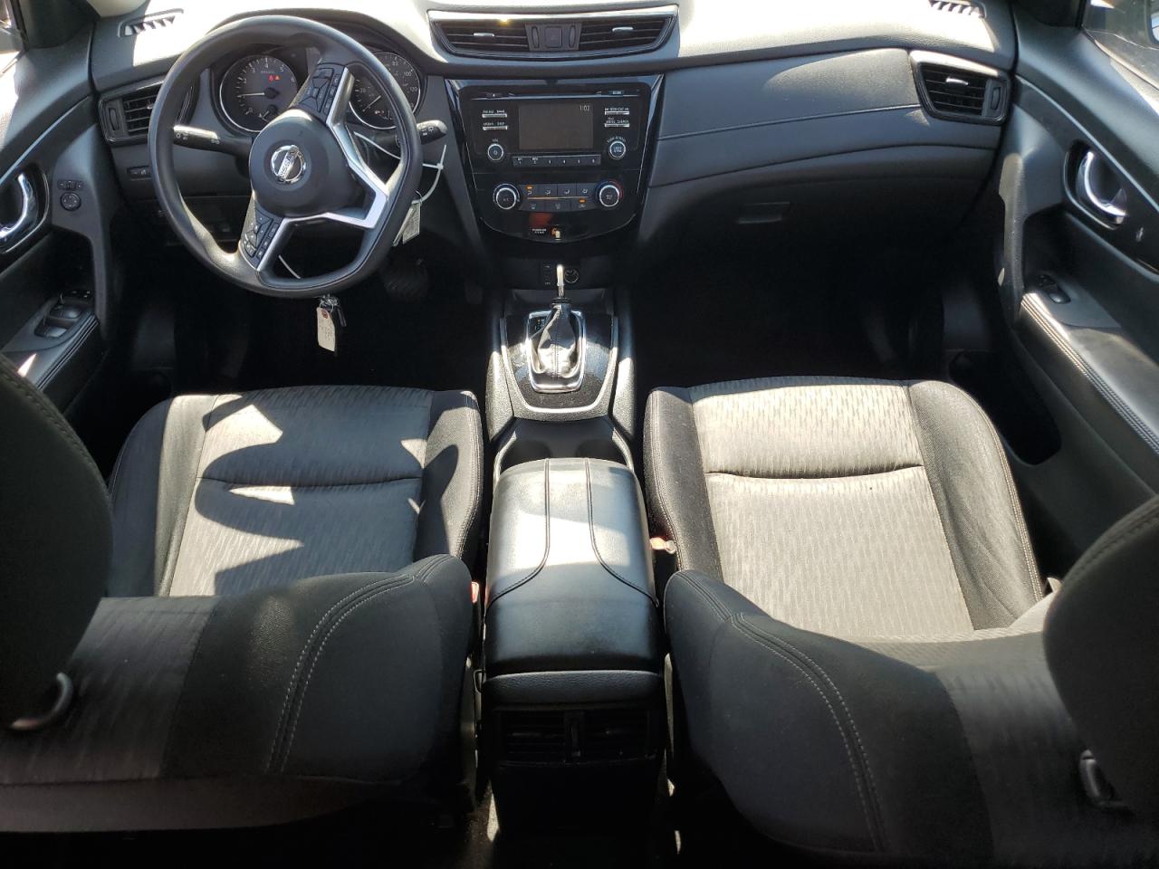 2017 Nissan Rogue S VIN: JN8AT2MV8HW263007 Lot: 71673155