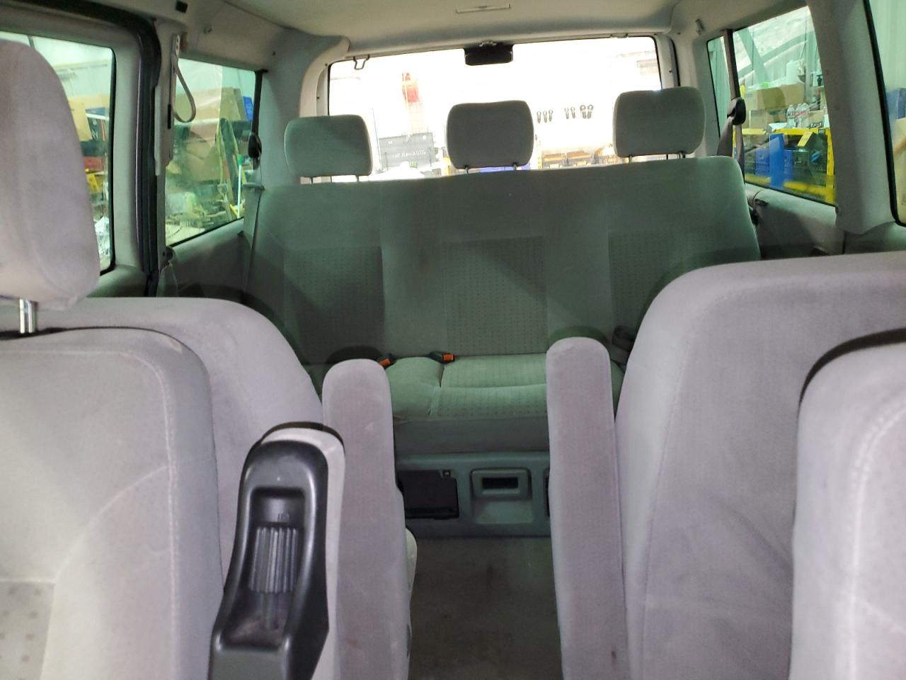 2001 Volkswagen Eurovan Mv VIN: WV2MB47031H143683 Lot: 70835805