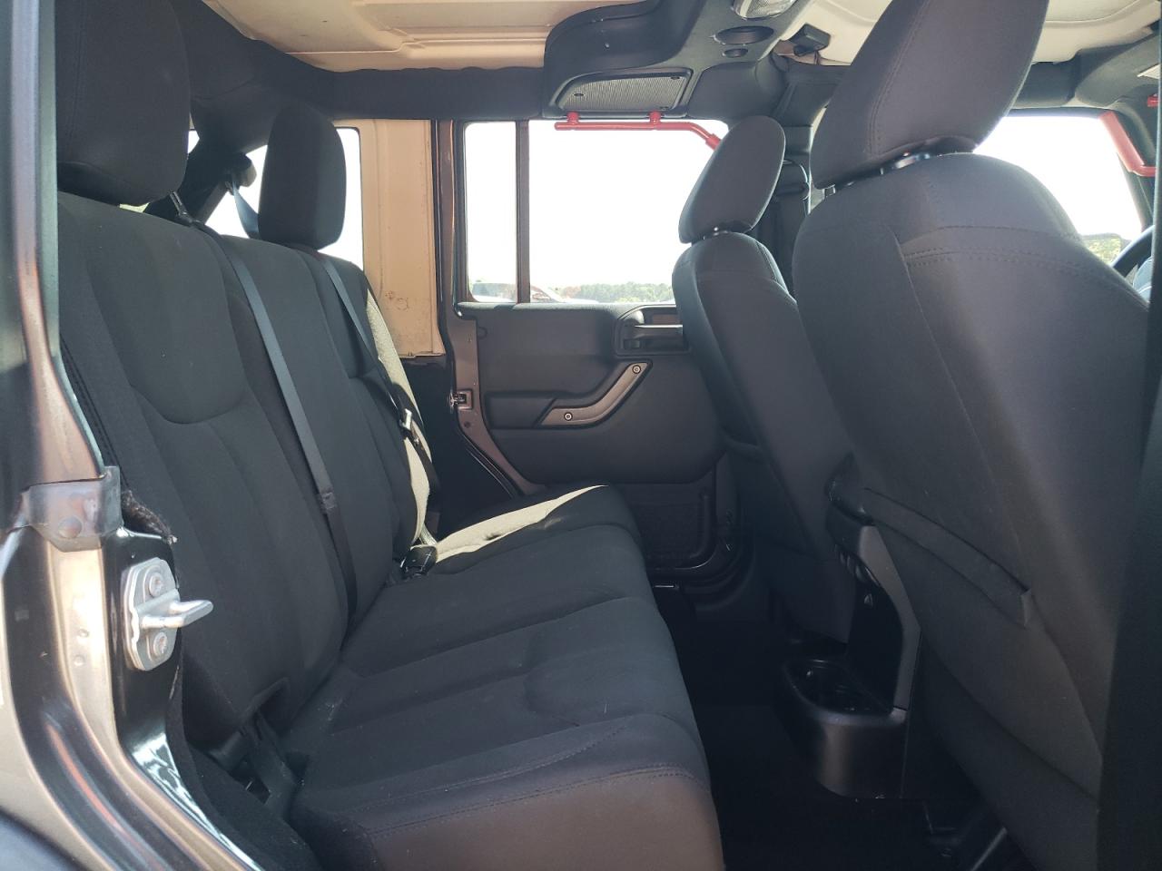 2016 Jeep Wrangler Unlimited Sport VIN: 1C4BJWDGXGL325134 Lot: 80110015