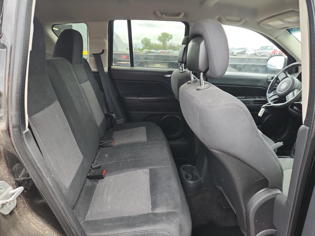 2013 Jeep Compass Latitude VIN: 1C4NJDEBXDD190148 Lot: 81456365