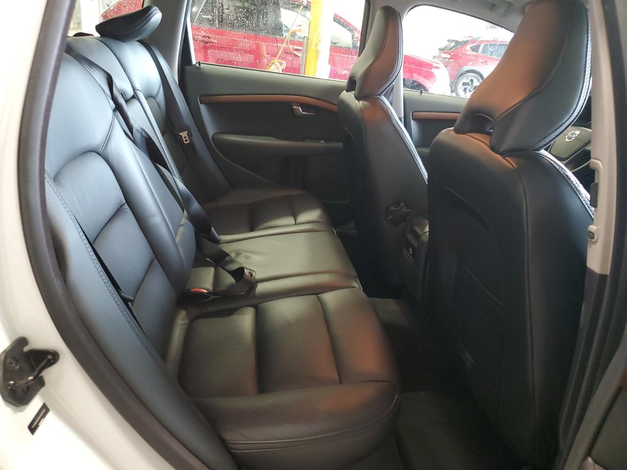 2010 Volvo Xc70 3.2 VIN: YV4960BZ5A1079725 Lot: 84630475