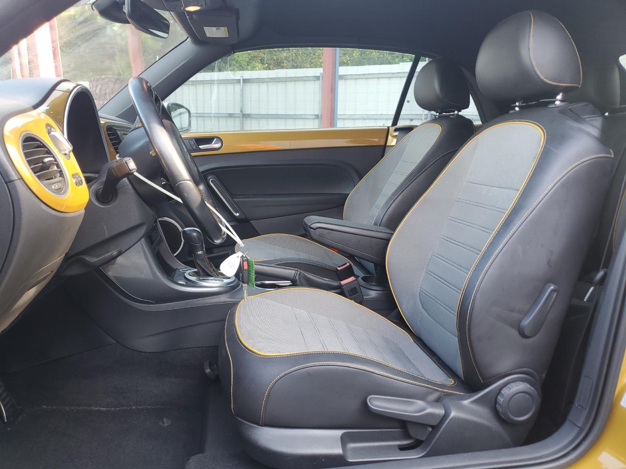 2017 Volkswagen Beetle Dune VIN: 3VWT17AT4HM800401 Lot: 89433825