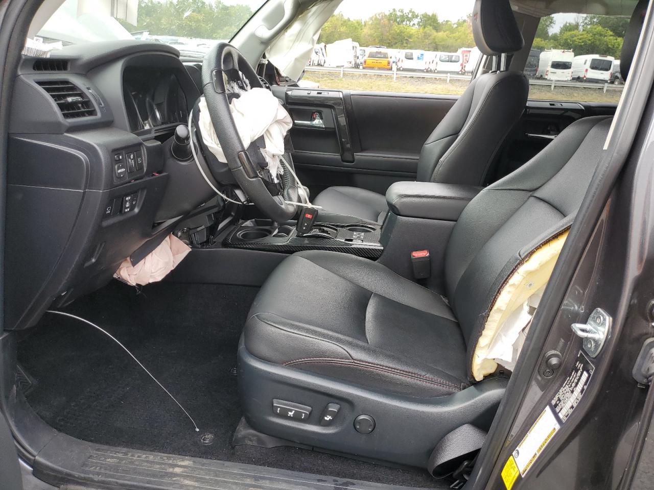 2022 Toyota 4Runner Sr5 Premium VIN: JTERU5JR3N6077631 Lot: 81207075