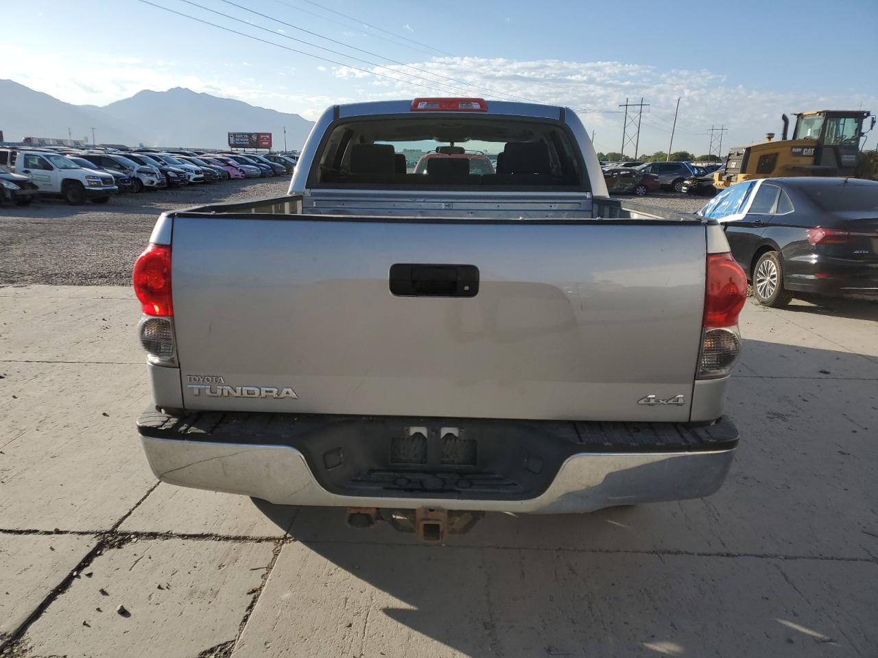 2008 Toyota Tundra Crewmax VIN: 5TFDV54128X079385 Lot: 70881845
