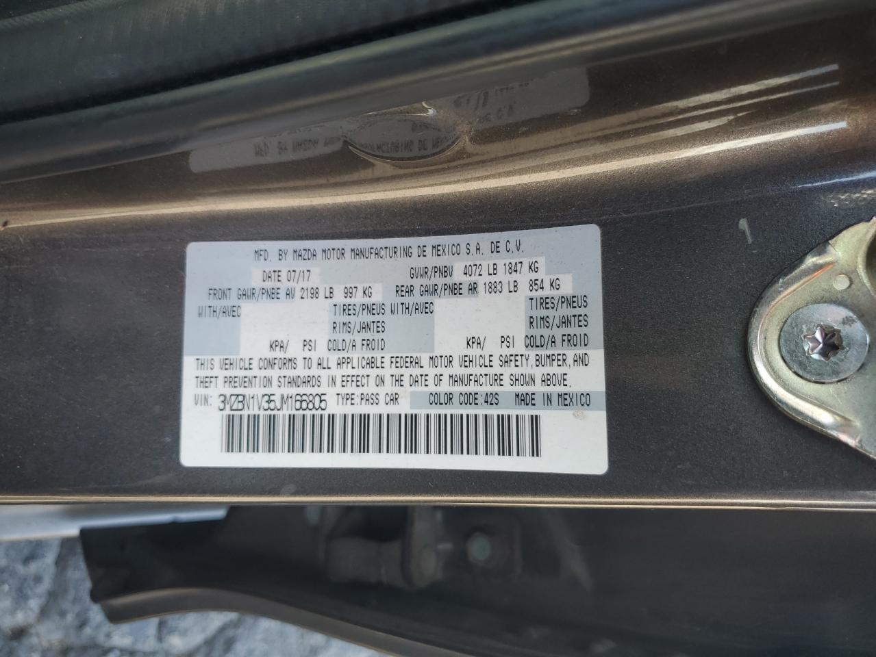 2018 Mazda 3 Touring VIN: 3MZBN1V35JM166805 Lot: 71644955